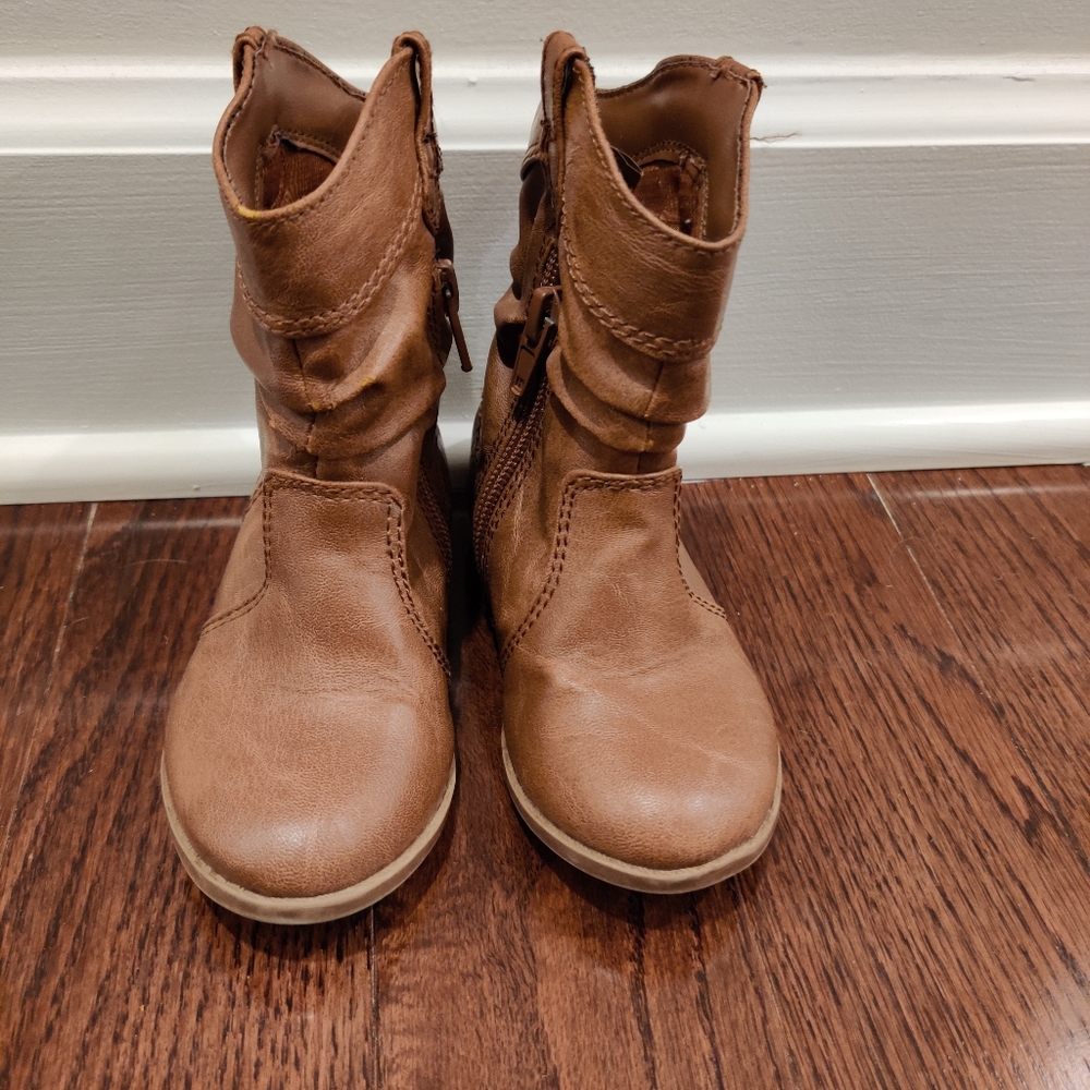SOLD Toddler girl leather boots